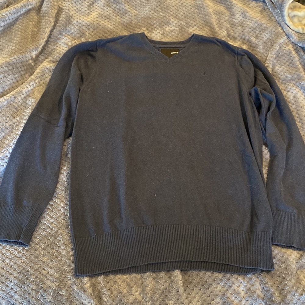 GC Hurley szXL navy vneck Sweater